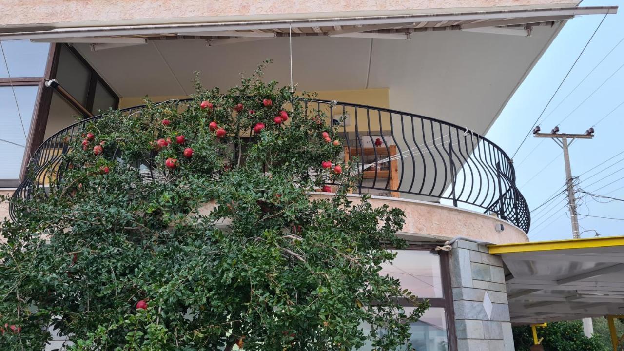 Villa George - Family Holidays Nea Makri Bagian luar foto
