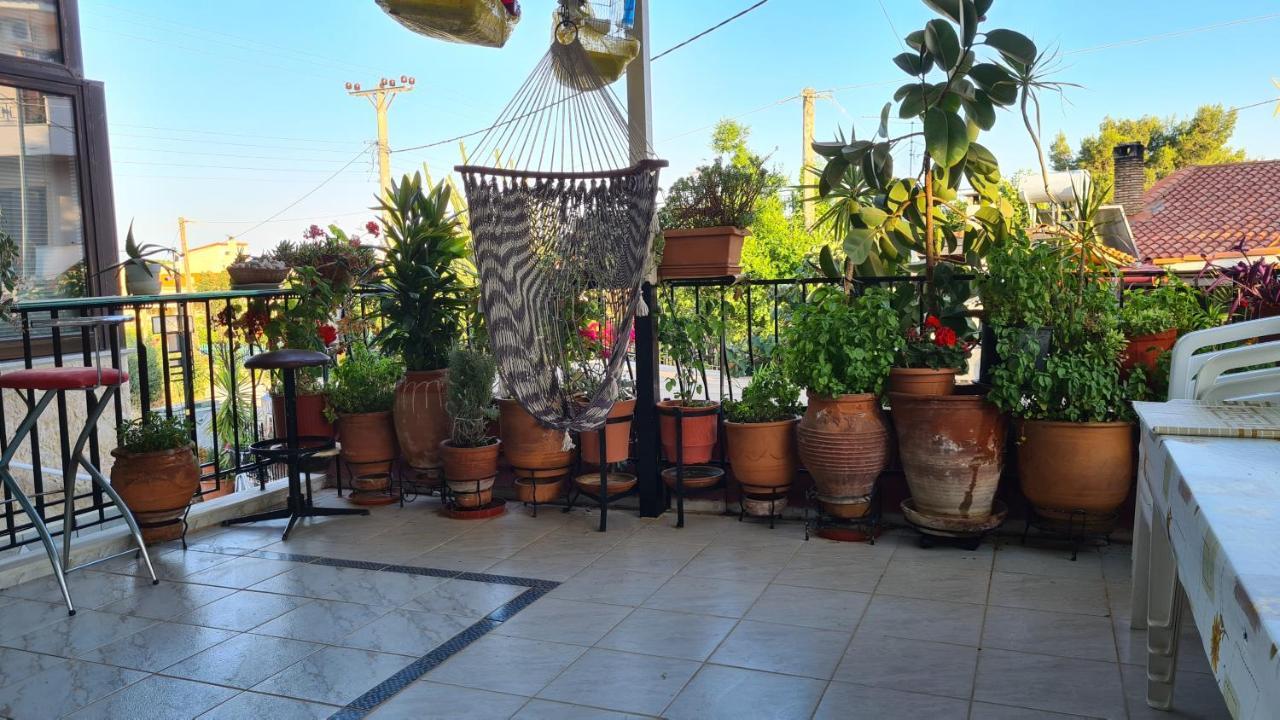 Villa George - Family Holidays Nea Makri Bagian luar foto