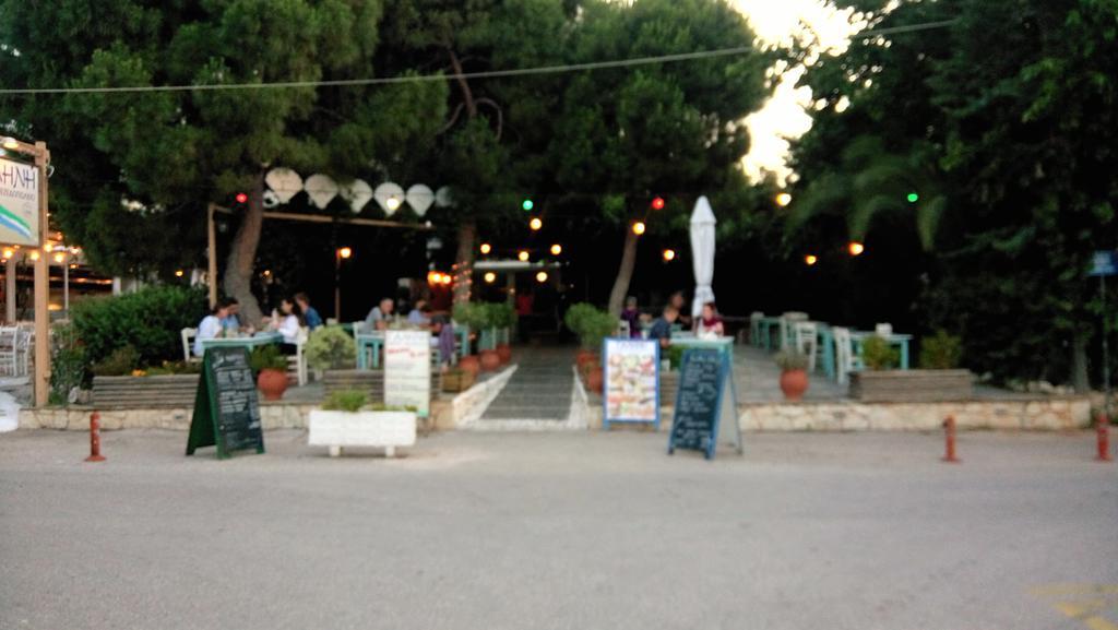 Villa George - Family Holidays Nea Makri Bagian luar foto