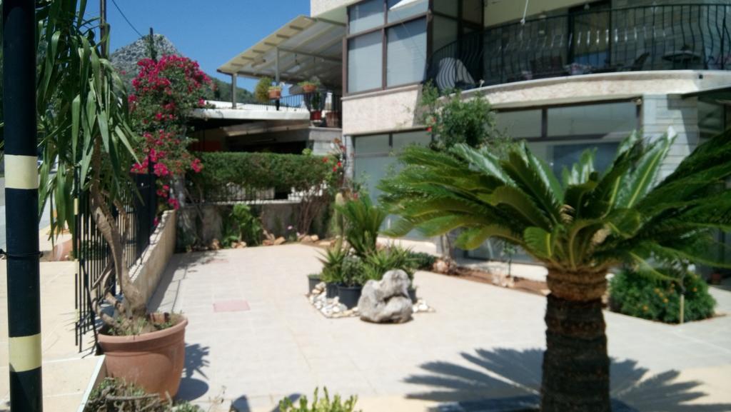 Villa George - Family Holidays Nea Makri Bagian luar foto
