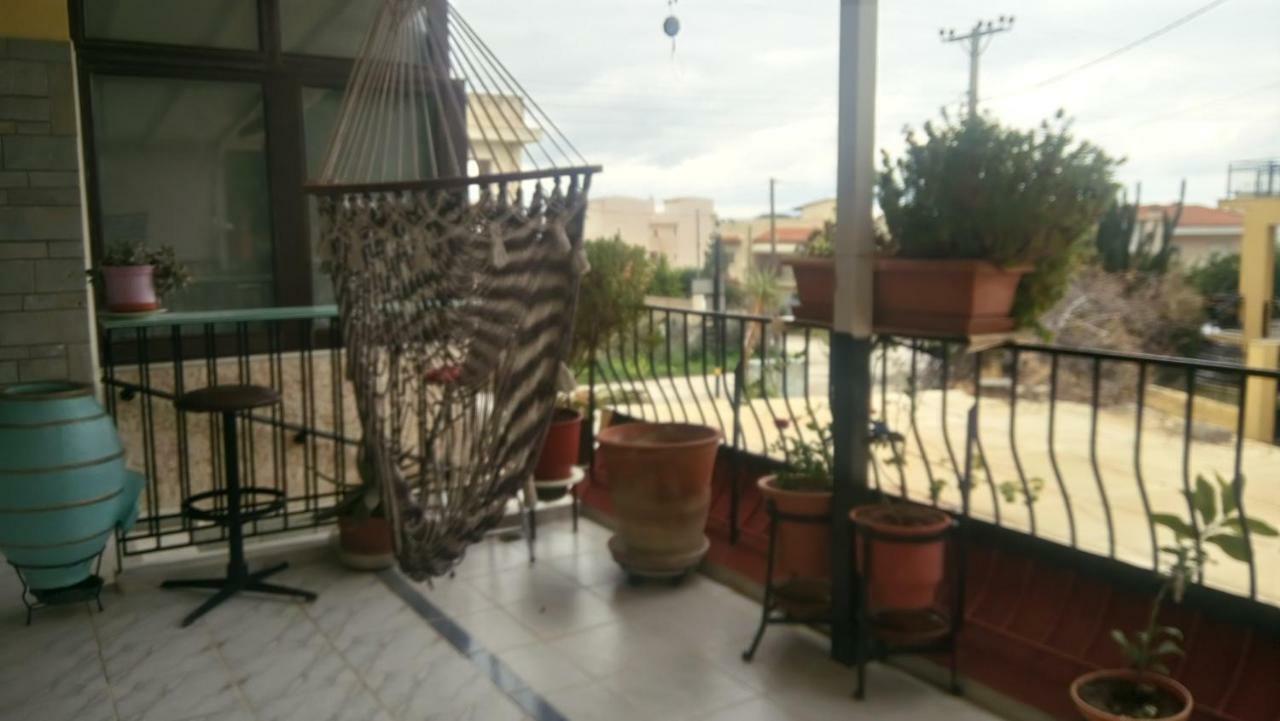 Villa George - Family Holidays Nea Makri Bagian luar foto