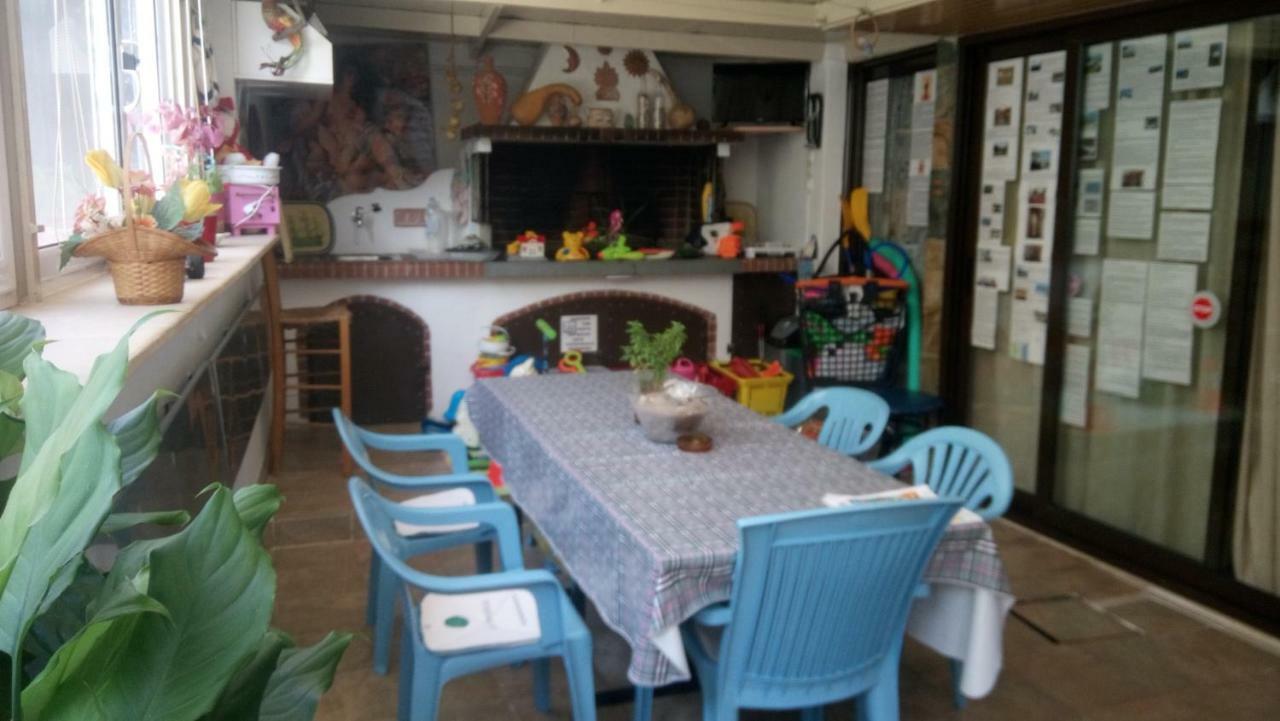 Villa George - Family Holidays Nea Makri Bagian luar foto